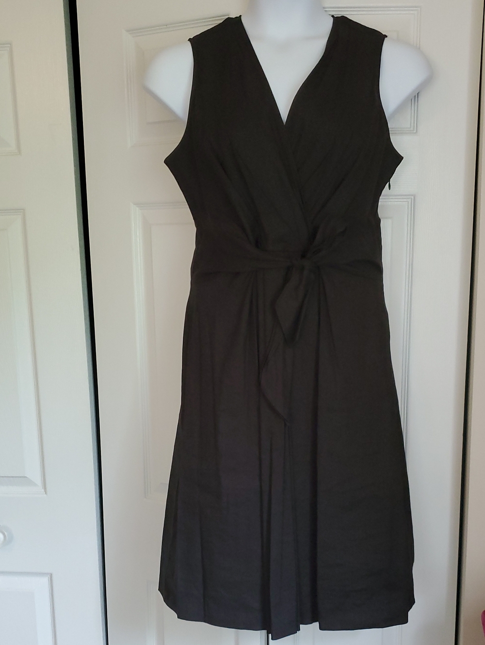 J.Jill Stretch Linen Sleeveless Crossover V-Neck Tie-Waist Black Dress